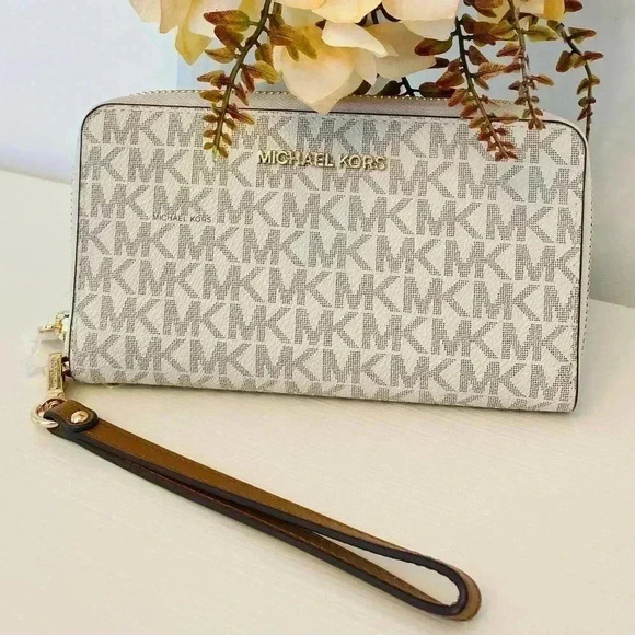 Michael Kors wallet phone case vanilla signature new - Picture 1 of 4